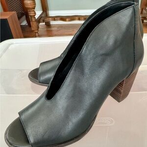 Lucky Brand Black Heeled Boots with Chunky Heel